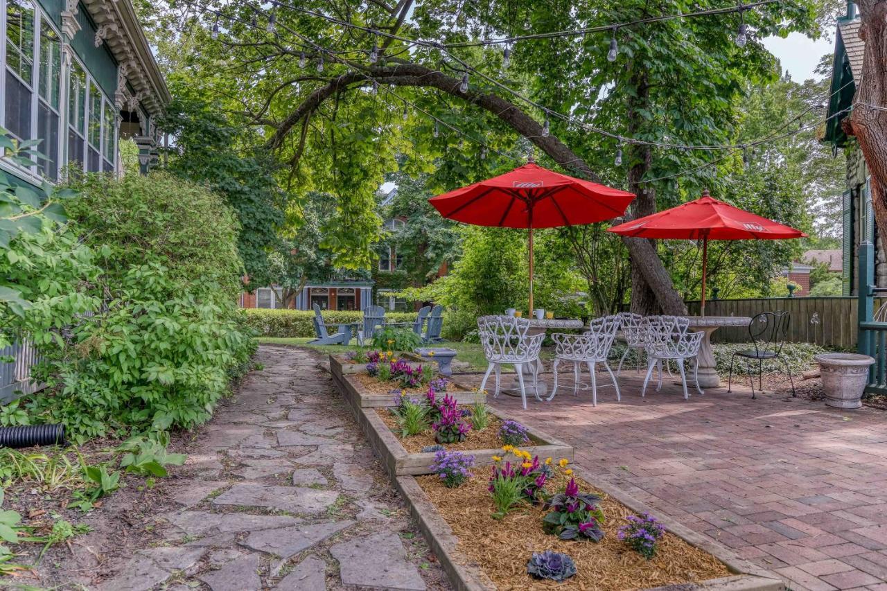 Hochelaga Inn Kingston Exterior photo